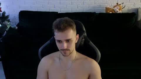 Snapshot of larstar01 chatting on December 21, 2024, 4:52 am Lars online show from December 21, 2024, 4:52 am