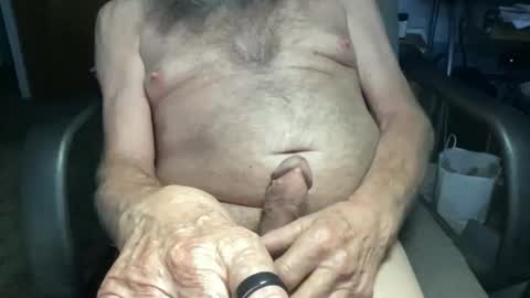 Snapshot of laser134 chatting on October 20, 2025, 1:17 am chris online show from October 20, 2025, 1:17 am