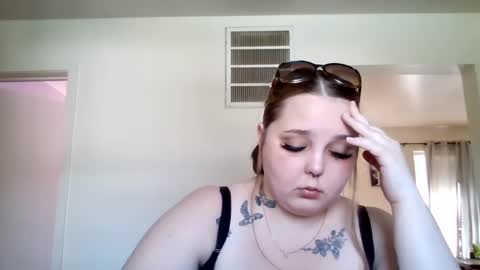lashaebby online show from September 8, 2025, 4:39 pm