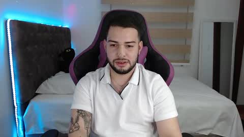 Snapshot of latam_ chatting on March 2, 2025, 10:27 pm YOUR BABY online show from March 2, 2025, 10:27 pm