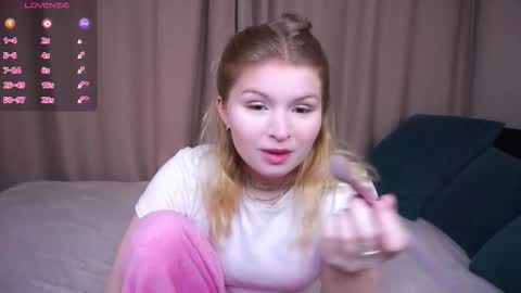 Snapshot of latanyabarthel chatting on November 12, 2025, 6:41 pm Jay online show from November 12, 2025, 6:41 pm