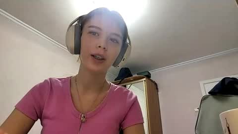 Linet online show from April 3, 2026, 9:18 am