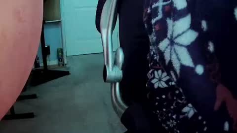 latexchris77 online show from February 16, 2025, 11:16 am