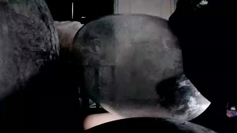 latexchris77 online show from February 9, 2026, 11:31 pm