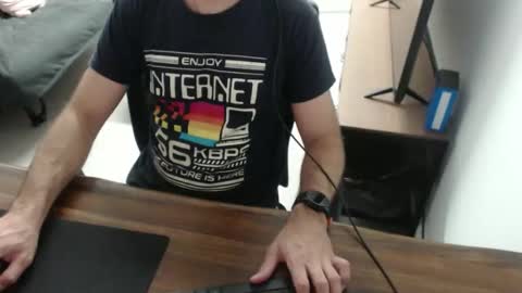 Snapshot of latexdave84 chatting on December 15, 2025, 8:40 am latexdave84 online show from December 15, 2025, 8:40 am