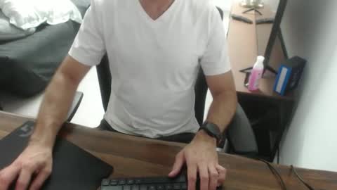 Snapshot of latexdave84 chatting on March 3, 2026, 10:32 am latexdave84 online show from March 3, 2026, 10:32 am