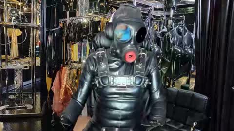 latexlover202 online show from November 17, 2025, 8:58 pm