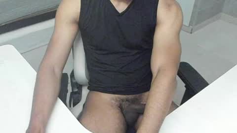 Latin boy online show from April 19, 2026, 5:12 pm