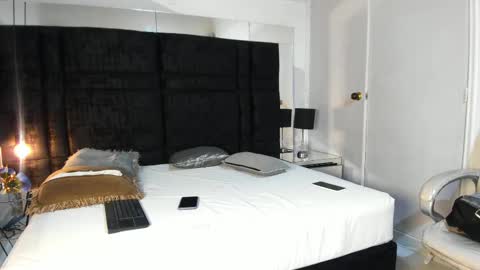 Snapshot of latin_couple20y chatting on February 24, 2025, 8:06 am Johana y Santiago online show from February 24, 2025, 8:06 am