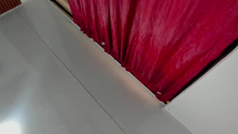 latina_candy01 online show from November 25, 2025, 7:58 pm