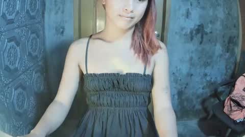 Latina online show from April 8, 2026, 2:55 am