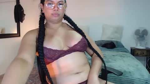 Snapshot of latinaflower_ts chatting on October 7, 2025, 11:24 pm FLOR SALVAJE online show from October 7, 2025, 11:24 pm