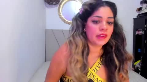 Snapshot of latinamav22 chatting on April 21, 2026, 4:08 am latinamav22 online show from April 21, 2026, 4:08 am