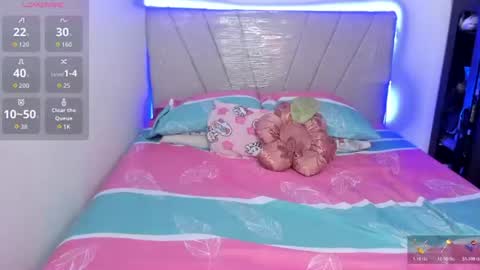 latinamav22 online show from June 13, 2026, 8:29 pm
