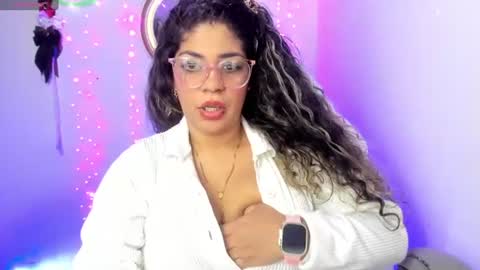 latinamav22 online show from July 5, 2026, 10:50 pm
