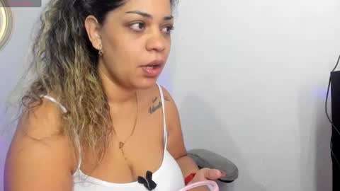 latinamav22 online show from August 1, 2026, 9:30 am