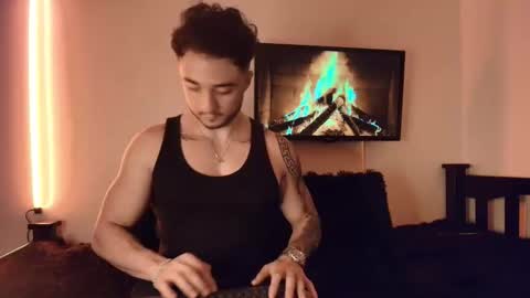 LatinBoyVIP  Colombian online show from April 29, 2026, 1:43 am