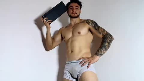 LatinBoyVIP  Colombian online show from June 3, 2026, 3:31 am