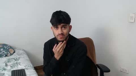 camilo online show from December 4, 2024, 1:14 am