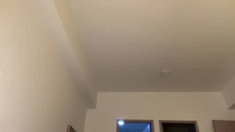 Hi -  online show from February 11, 2026, 1:43 am