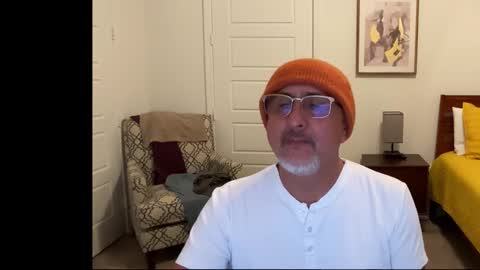 QS - INDEPENDENT MODEL online show from January 11, 2026, 4:50 am