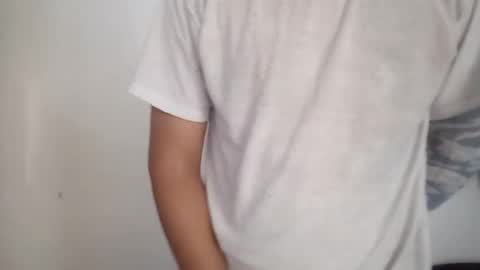 Snapshot of latino01239667 chatting on January 9, 2025, 7:29 pm latino01239667 online show from January 9, 2025, 7:29 pm