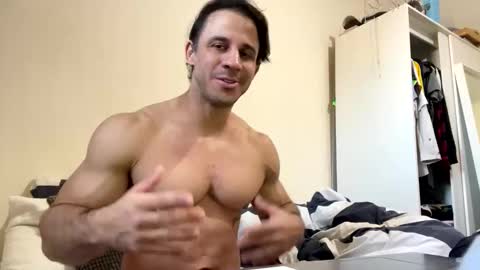 Snapshot of latino_rodri chatting on April 24, 2026, 3:25 pm latino_rodri online show from April 24, 2026, 3:25 pm