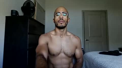 Snapshot of latinomixedbbc chatting on November 12, 2025, 5:13 pm latinomixedbbc online show from November 12, 2025, 5:13 pm