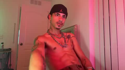 Snapshot of latinprincee chatting on January 10, 2026, 10:06 am latinprincee online show from January 10, 2026, 10:06 am