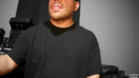 Snapshot of latinstud7 chatting on January 28, 2025, 6:38 am Nico online show from January 28, 2025, 6:38 am