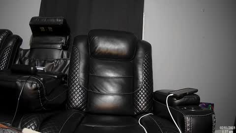 Snapshot of latinstud7 chatting on February 1, 2025, 7:36 am Nico online show from February 1, 2025, 7:36 am