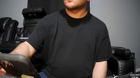 Snapshot of latinstud7 chatting on February 1, 2025, 10:37 am Nico online show from February 1, 2025, 10:37 am