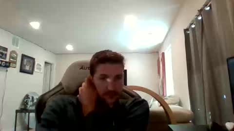 Snapshot of latvianhammer302 chatting on November 6, 2025, 2:29 pm latvianhammer302 online show from November 6, 2025, 2:29 pm