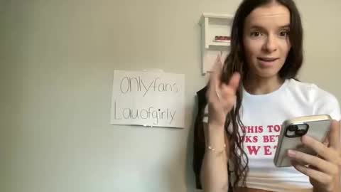 lauegauths3 online show from September 9, 2025, 4:50 pm