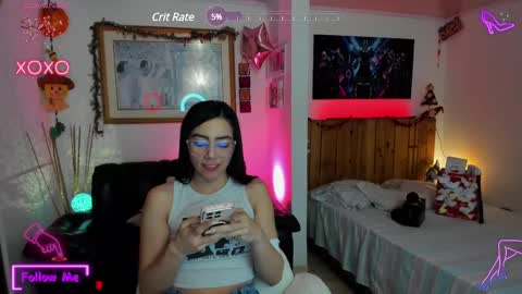 laujgray online show from February 13, 2025, 10:23 am