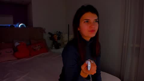 Snapshot of laura__leee chatting on December 30, 2024, 6:20 am Laura online show from December 30, 2024, 6:20 am