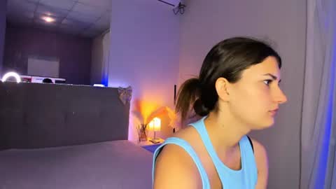 Snapshot of laura__leee chatting on July 5, 2026, 5:03 am Laura online show from July 5, 2026, 5:03 am