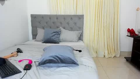   online show from April 7, 2026, 3:12 pm