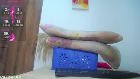 Snapshot of laura__vega chatting on February 18, 2026, 1:29 pm NATALIA PUERTAS online show from February 18, 2026, 1:29 pm