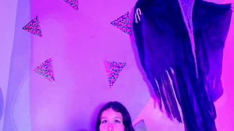 Snapshot of laura_and_kevin chatting on October 27, 2025, 1:48 pm laura_and_kevin online show from October 27, 2025, 1:48 pm