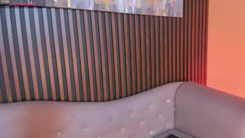 Snapshot of laura_aristizabal_19 chatting on September 13, 2025, 11:43 am Laura online show from September 13, 2025, 11:43 am