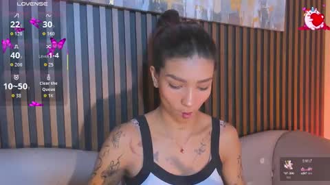 Snapshot of laura_aristizabal_19 chatting on September 13, 2025, 11:48 pm Laura online show from September 13, 2025, 11:48 pm