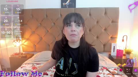 laura hotties online show from April 10, 2026, 1:05 pm