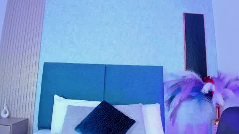 LauraIvy online show from March 27, 2026, 1:00 pm