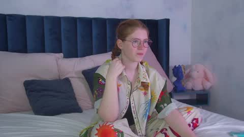 Laura online show from June 3, 2026, 4:45 pm
