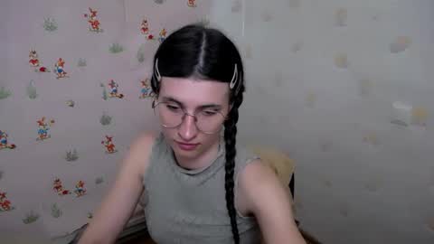 Laura online show from March 12, 2026, 8:42 am