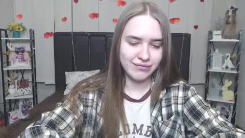 Snapshot of laurahlot chatting on May 2, 2026, 6:13 pm LauraHlot online show from May 2, 2026, 6:13 pm