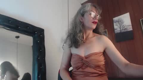 Snapshot of laurasofia45 chatting on February 24, 2026, 1:58 am Laura Sofia online show from February 24, 2026, 1:58 am
