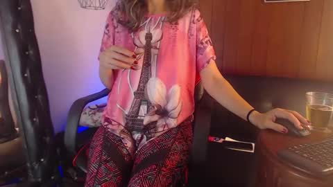 Snapshot of laurasofia45 chatting on February 26, 2026, 2:05 pm Laura Sofia online show from February 26, 2026, 2:05 pm