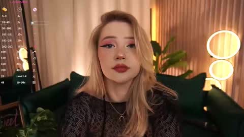  Laura  online show from March 28, 2026, 6:02 am